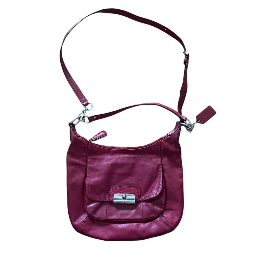 Coach Elegant Red Leather Shoulder Bag